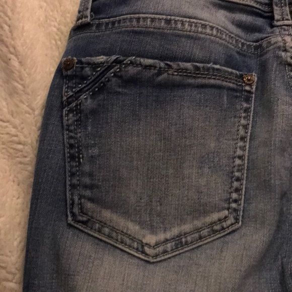 Buckle black mid rise ankle straight leg jeans. - Picture 5 of 7